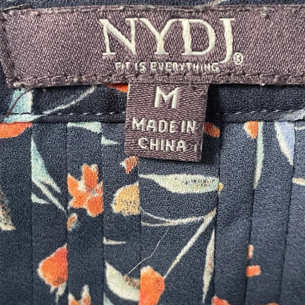 NYDJ Womens Medium‎ Navy Blue Floral Pleated Front 3/4 Sleeve Blouse Top